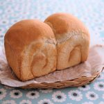 緑茶酵母で「食パン・プチパン」を焼きました
