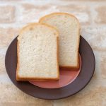 ミント酵母の「生クリーム食パン」普通の型でHBを使って焼きました